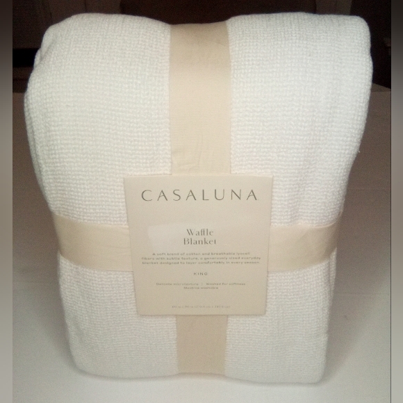 King Micro Waffle Bed Blanket White - Casaluna - Picture 5 of 12